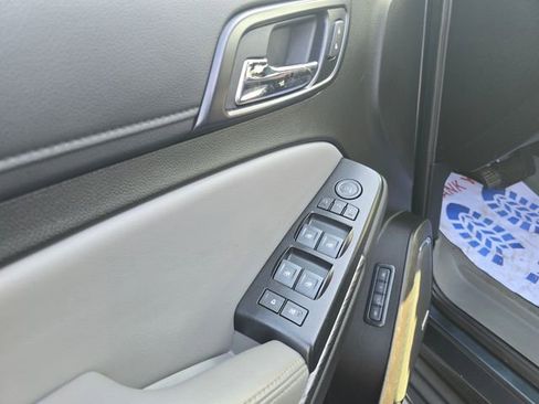 Used 2020 Chevrolet Tahoe LT image 11