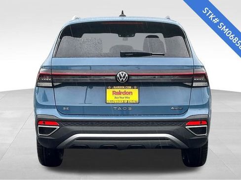 New 2025 Volkswagen Taos SE image 4