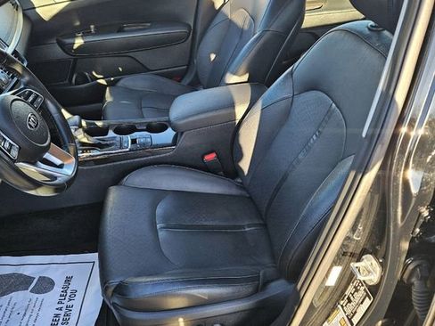 Used 2019 Kia Optima EX image 16