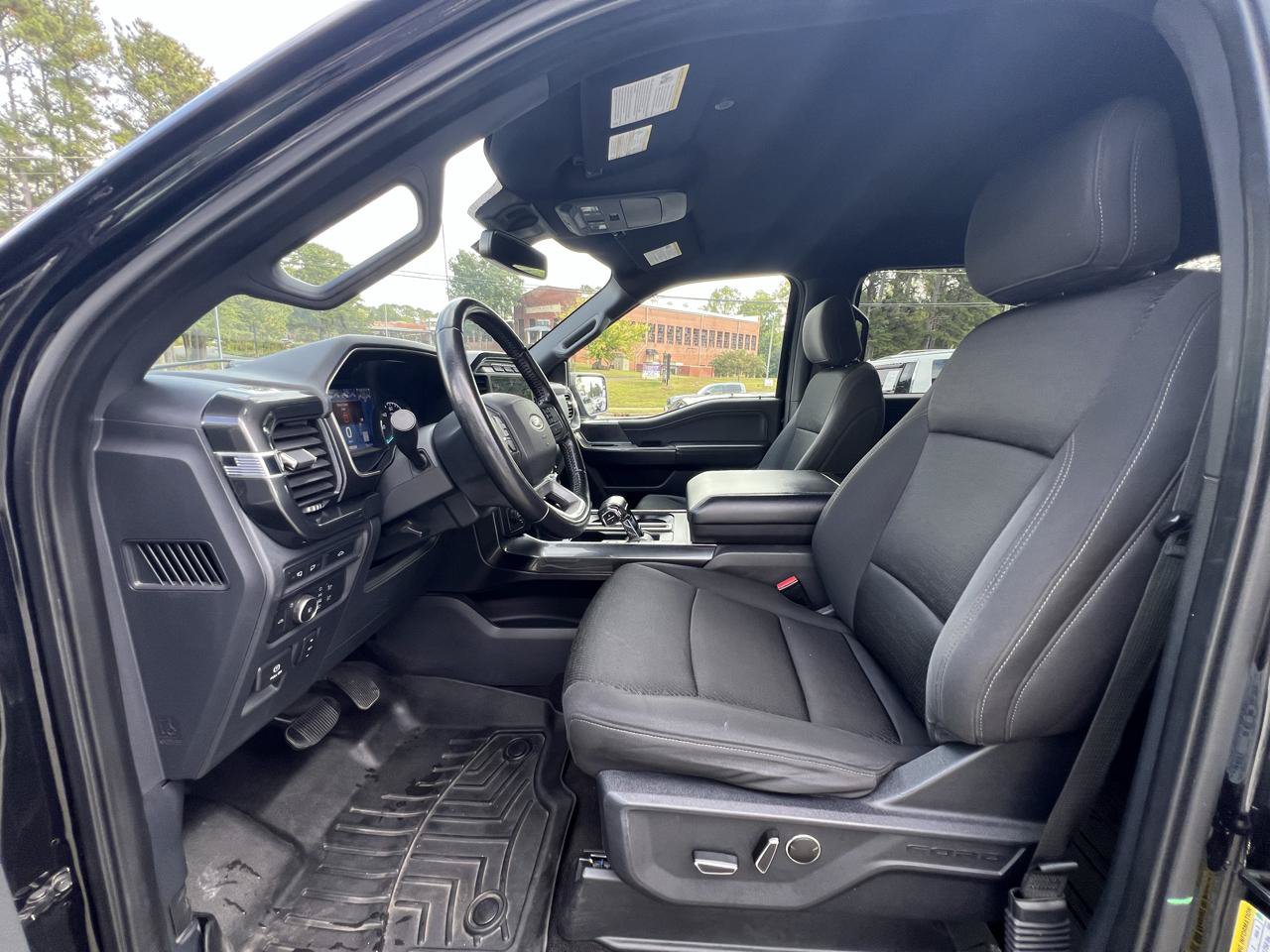 Used 2020 Ford F150 Platinum w/ Equipment Group 701A Luxury AWD/4WD image 10