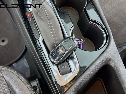 Used 2020 Buick Encore GX Preferred w/ Cold Weather Comfort Package image 24