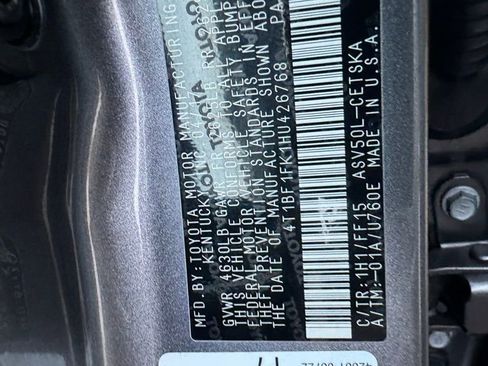 Used 2017 Toyota Camry SE image 28