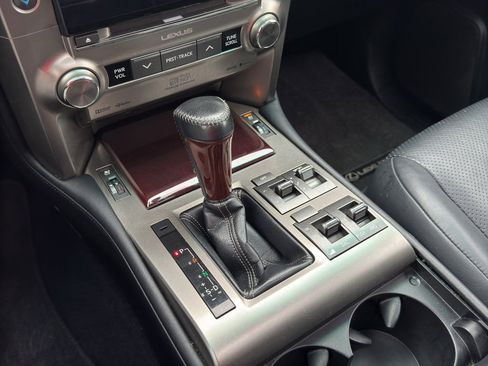 Used 2016 Lexus GX 460 Luxury w/ Preferred Accessory Package image 23