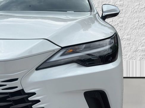 Used 2025 Lexus RX 350 Premium w/ Accessory Package (Z1) FWD image 9