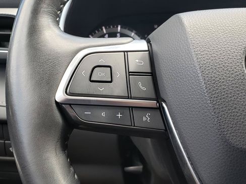 Used 2021 Toyota Highlander Platinum AWD/4WD image 19