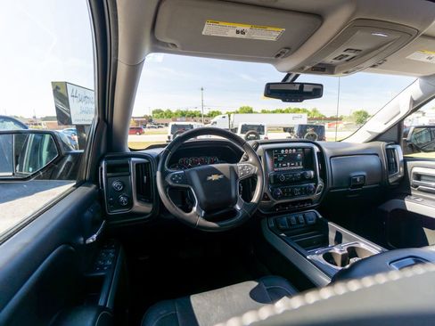 Used 2016 Chevrolet Silverado 1500 LTZ Z71 w/ Midnight Edition image 15