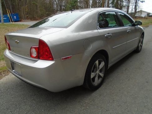 Used 2008 Chevrolet Malibu LT w/ Premium Mat Package image 5