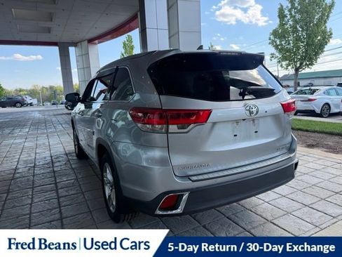 Used 2019 Toyota Highlander Limited AWD/4WD image 10