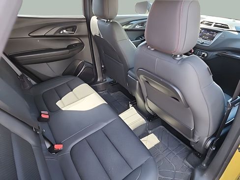 Used 2023 Chevrolet TrailBlazer RS image 11