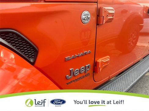 Used 2018 Jeep Wrangler Unlimited Sahara w/ Safety Group image 34