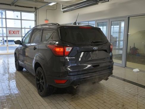 Used 2019 Ford Escape SE image 11