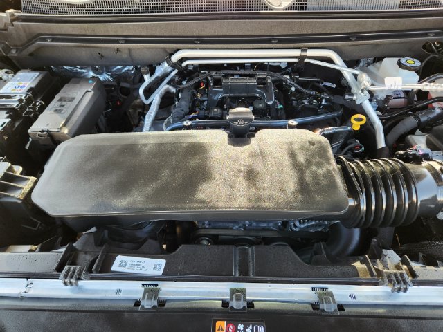 Used 2026 Chevrolet Colorado Trail Boss AWD/4WD image 32