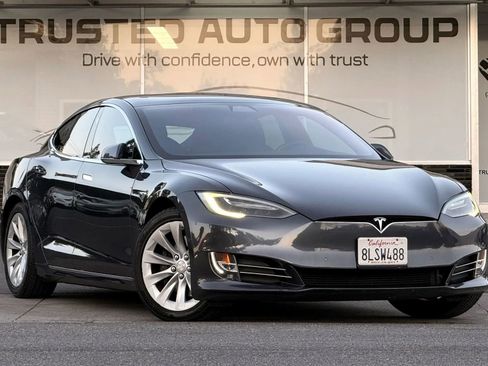 Used 2019 Tesla Model S Long Range AWD/4WD image 2