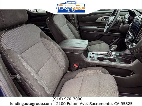 Used 2023 Chevrolet Traverse LT w/ Rear Camera Mirror Package AWD/4WD image 15