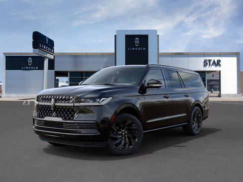 New 2027 Lincoln Navigator L Reserve w/ Jet Appearance Package RWD image 2