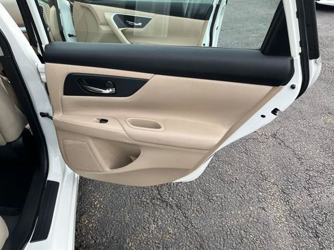 Used 2017 Nissan Altima 2.5 S w/ Power Driver Seat Package FWD image 30