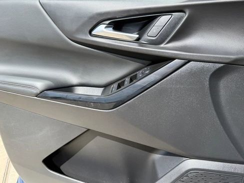 Used 2025 Chevrolet Equinox LT image 21