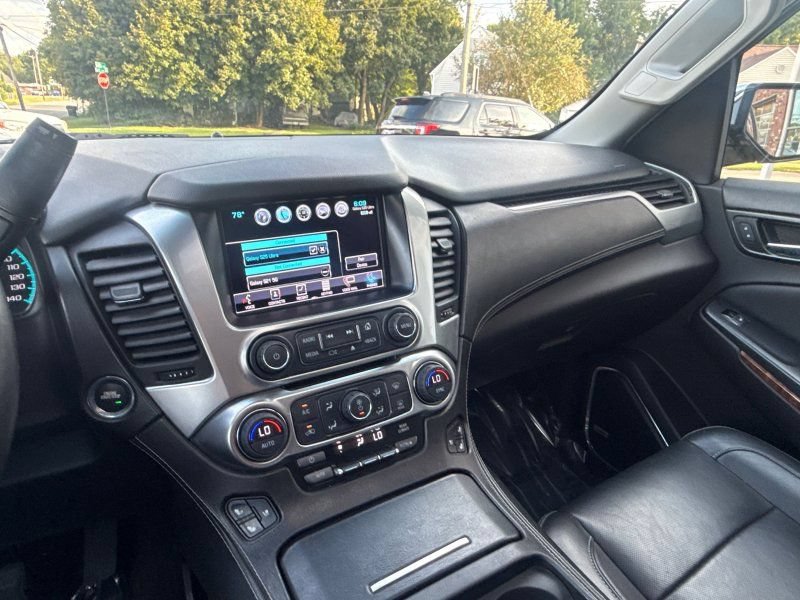 Used 2017 Chevrolet Tahoe Premier AWD/4WD image 25