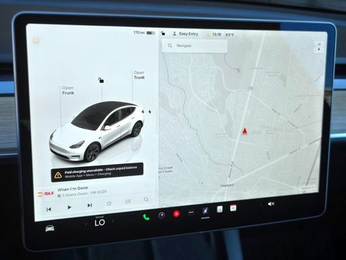Used 2025 Tesla Model Y Long Range AWD/4WD image 18