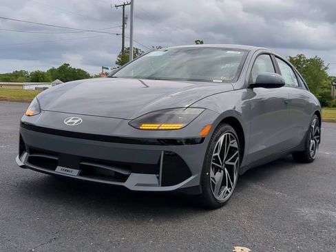 Used 2023 Hyundai Ioniq 6 SEL RWD image 7
