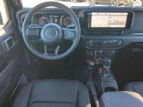 New 2026 Jeep Wrangler Unlimited Rubicon image 14