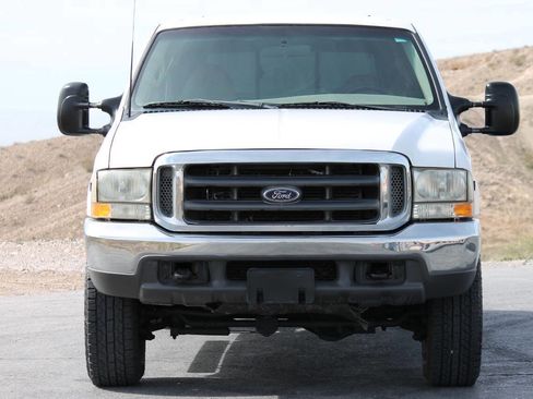Used 2000 Ford F250 XLT image 2