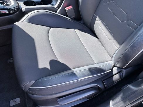 Used 2023 Kia Forte GT-Line FWD image 9