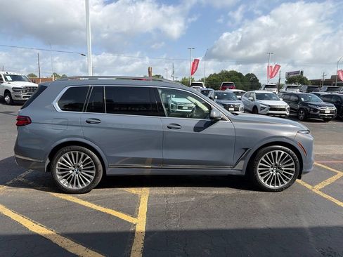 Used 2024 BMW X7 xDrive40i w/ Premium Package AWD/4WD image 5