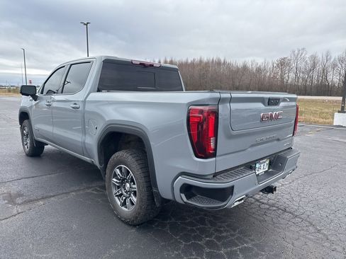 Used 2024 GMC Sierra 1500 AT4 w/ Technology Package image 5
