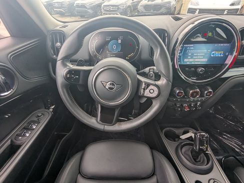 Used 2024 MINI Cooper Countryman S FWD image 3