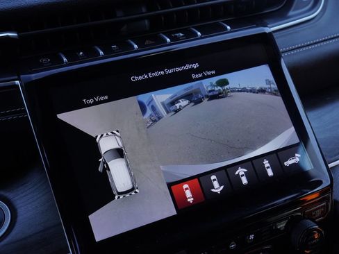 Used 2024 Jeep Grand Cherokee L Limited w/ Luxury Tech Group II AWD/4WD image 18