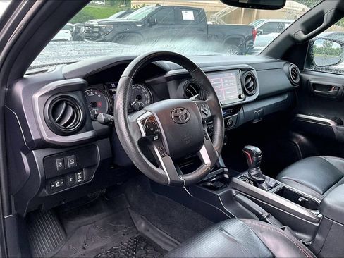 Used 2021 Toyota Tacoma TRD Pro AWD/4WD image 18