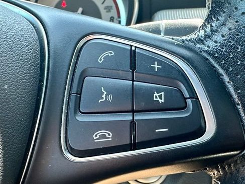 Used 2017 Mercedes-Benz GLA 250 4MATIC image 12