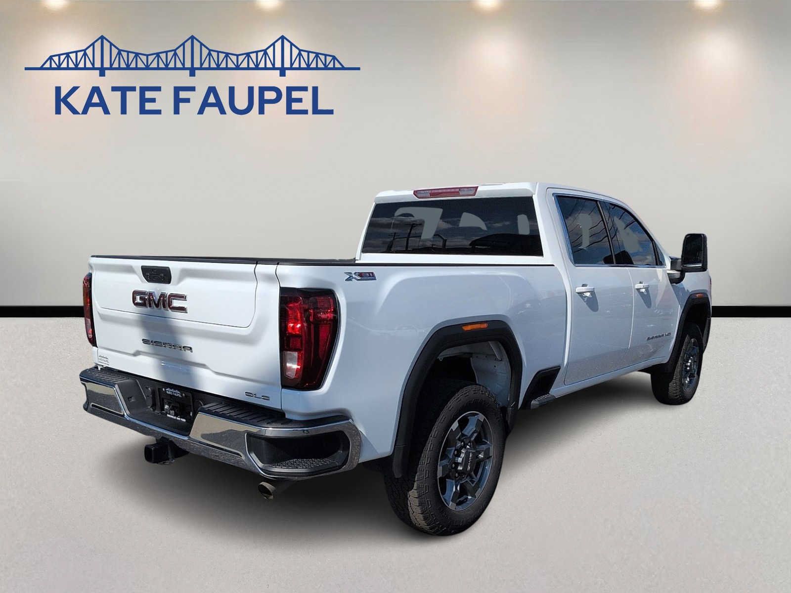 Used 2025 GMC Sierra 2500 SLE w/ SLE Convenience Package AWD/4WD image 7