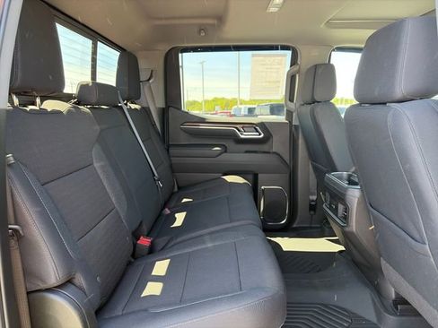 Used 2025 Chevrolet Silverado 1500 LT Trail Boss w/ Convenience Package II AWD/4WD image 14
