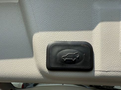 Used 2017 Buick Enclave Leather image 37