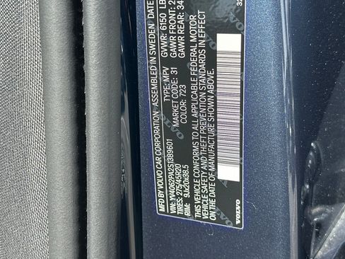 Certified 2025 Volvo XC90 B6 Core AWD/4WD image 35