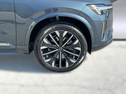 Certified 2026 Volvo XC90 B6 Ultra w/ Protection Package AWD/4WD image 11