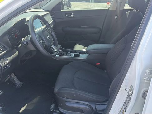Used 2018 Kia Optima LX FWD image 9