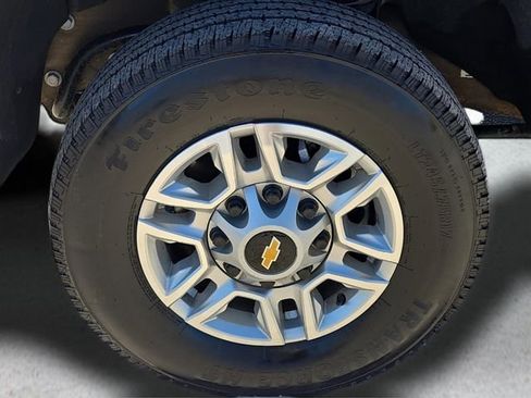 Used 2025 Chevrolet Silverado 2500 LT w/ Convenience Package AWD/4WD image 8