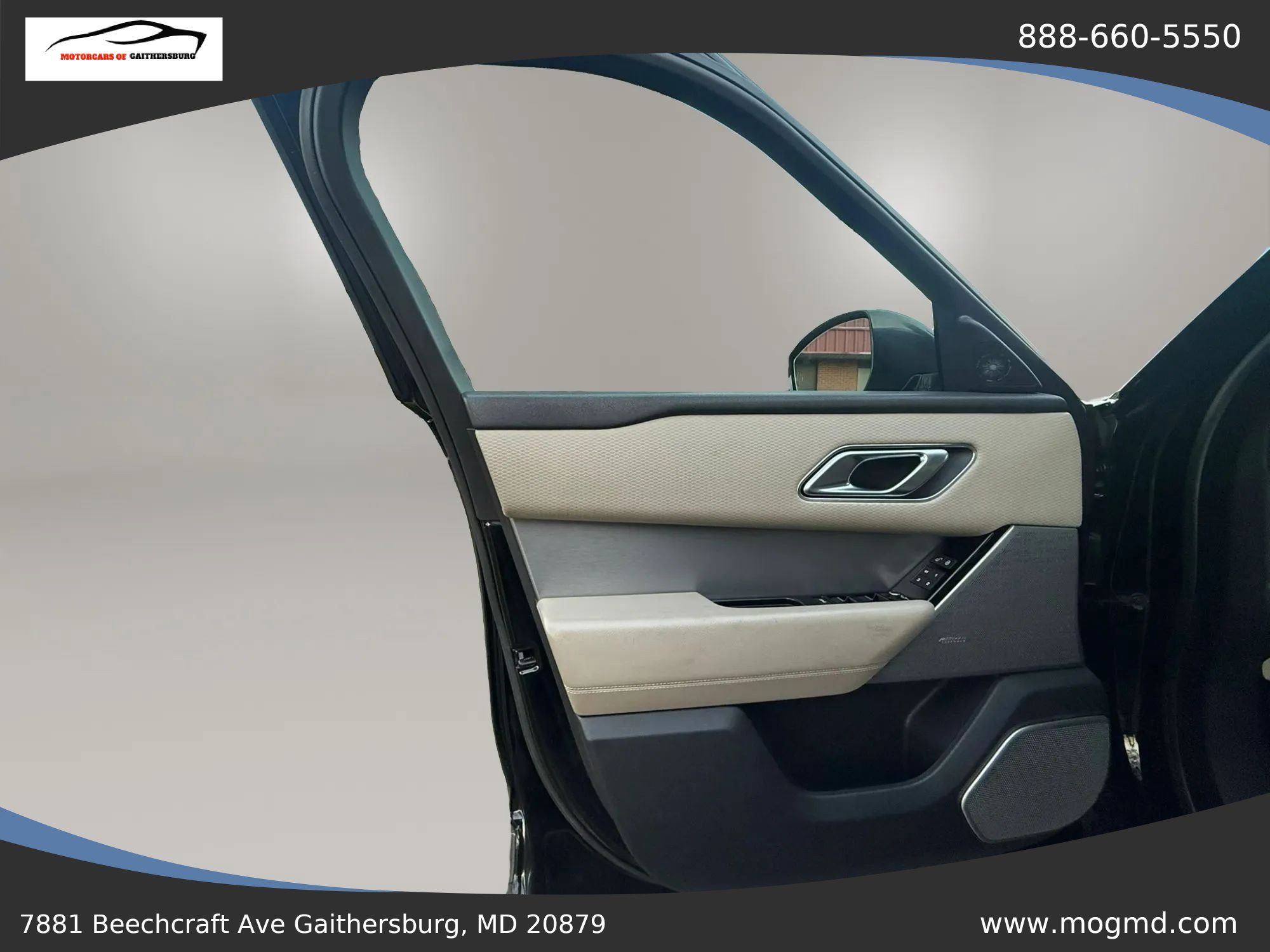 Used 2019 Land Rover Range Rover Velar R-Dynamic SE AWD/4WD image 19