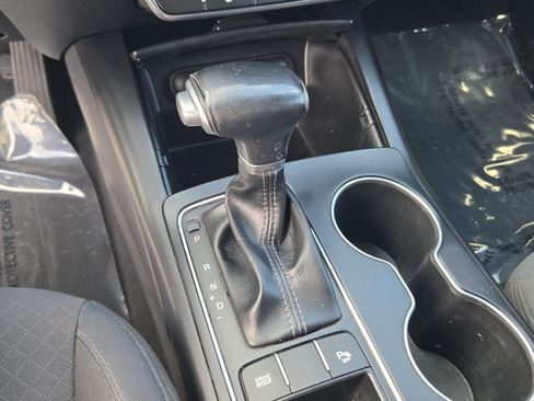 Used 2019 Kia Sorento S image 29