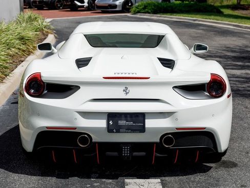 Used 2019 Ferrari 488 Spider RWD image 4
