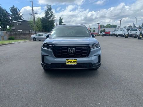 Used 2025 Honda Pilot Black Edition image 11