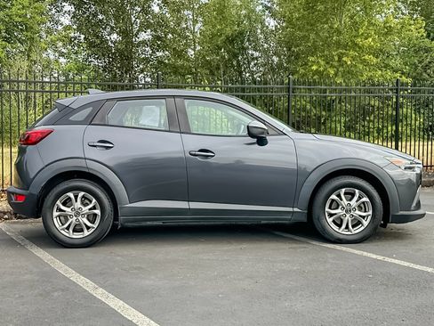 Used 2017 MAZDA CX-3 Sport AWD/4WD image 2
