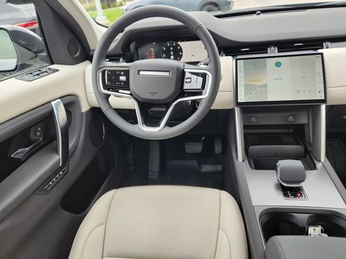 Certified 2025 Land Rover Discovery Sport S image 13