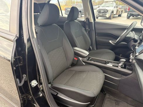 Used 2023 Nissan Kicks SV FWD image 28