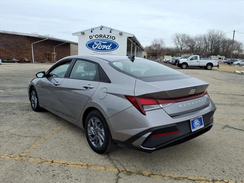 Used 2024 Hyundai Elantra SEL image 5