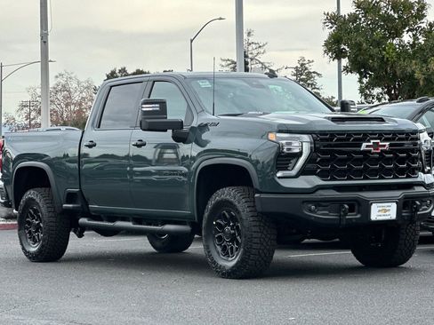 New 2026 Chevrolet Silverado 2500 ZR2 w/ ZR2 Bison Edition image 2