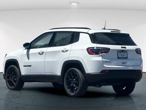 New 2026 Jeep Compass Latitude AWD/4WD image 8